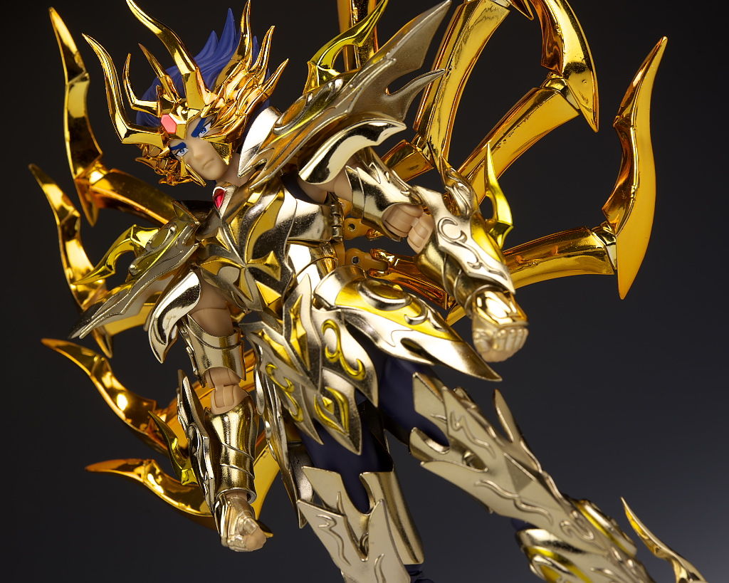 Descubre el apasionante mundo de Saint Seiya Soul of Gold Myth Cloth EX Cancer Armadura Divina.