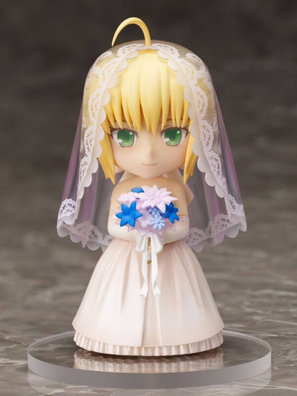 Descubre el apasionante mundo de Estatua Saber Decimo Aniversario Royal Dress.