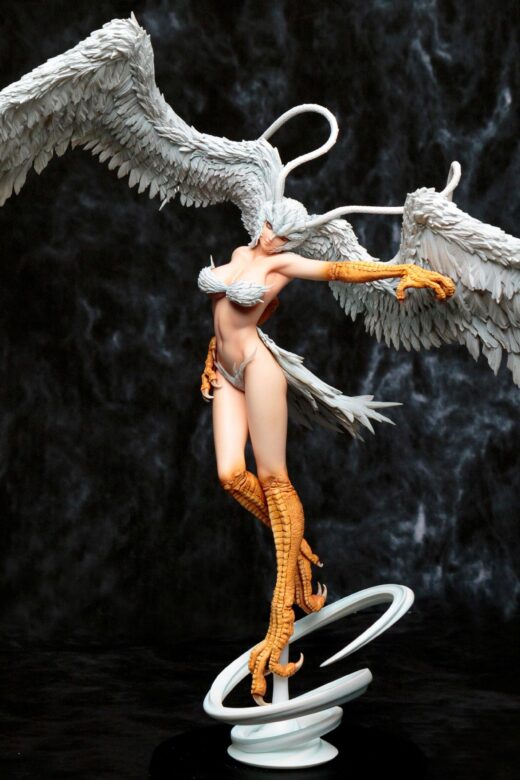 Descubre el apasionante mundo de Devilman Figura Sirene Demon Spiritual Wings in the Sky.