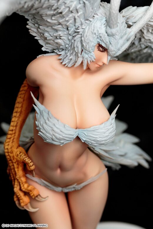 Descubre el apasionante mundo de Devilman Figura Sirene Demon Spiritual Wings in the Sky.