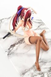 Descubre el apasionante mundo de Estatua Erza Scarlet Cat Gravure Style.