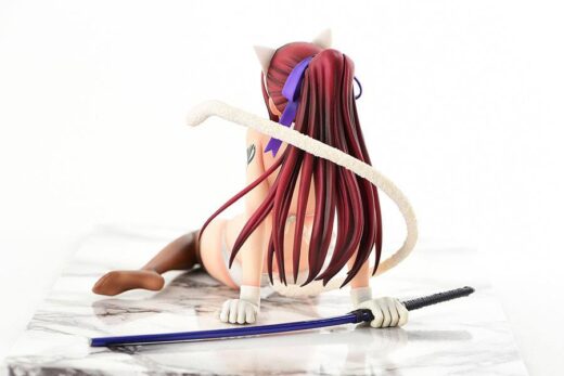 Descubre el apasionante mundo de Estatua Erza Scarlet Cat Gravure Style.