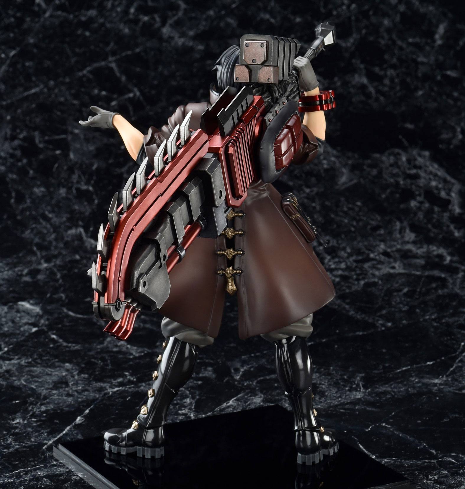 Descubre el apasionante mundo de Figura God Eater Lindow Amamiya.