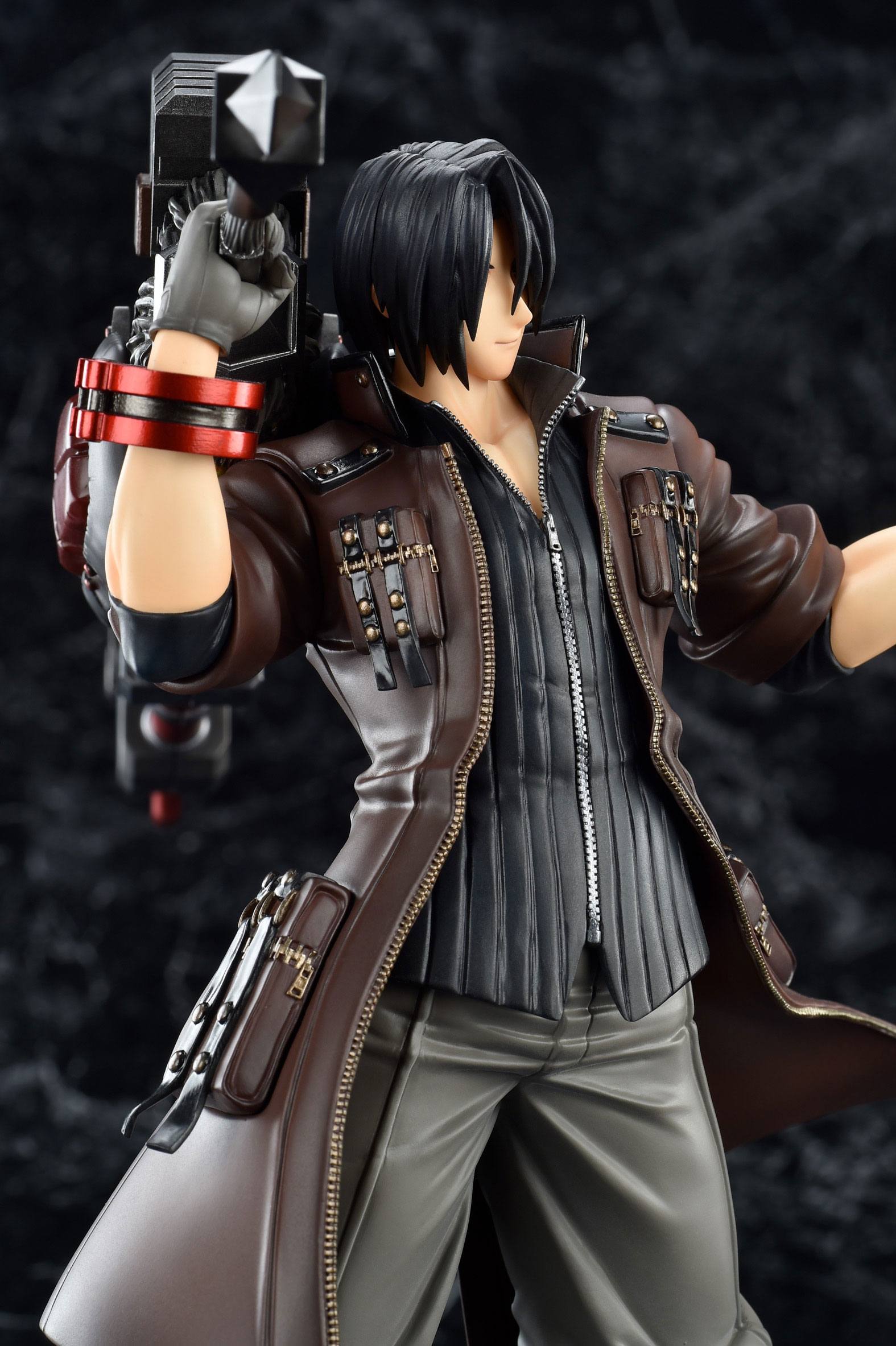 Descubre el apasionante mundo de Figura God Eater Lindow Amamiya.