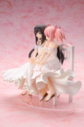 Descubre el apasionante mundo de Puella Magi Madoka Magica The Movie Figuras Homura Akemi y Madoka Kaname.