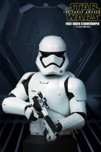 Descubre el apasionante mundo de Star Wars Episodio VII Busto First Order Stormtrooper Deluxe MB.