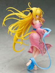 Descubre el apasionante mundo de To Love Ru Darkness Figura Golden Darkness Yukata.