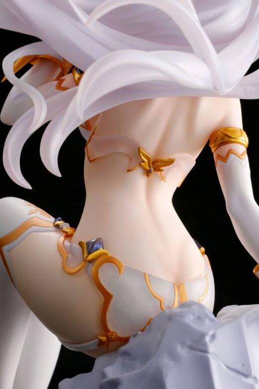 Descubre el apasionante mundo de Cyberdimension Neptunia 4 Goddesses Online Figura Black Heart.