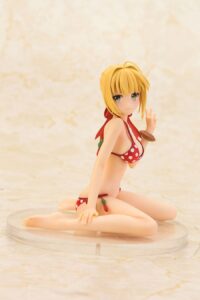 Descubre el apasionante mundo de Estatua Saber Nero Claudius Swimsuit.