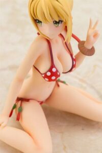 Descubre el apasionante mundo de Estatua Saber Nero Claudius Swimsuit.