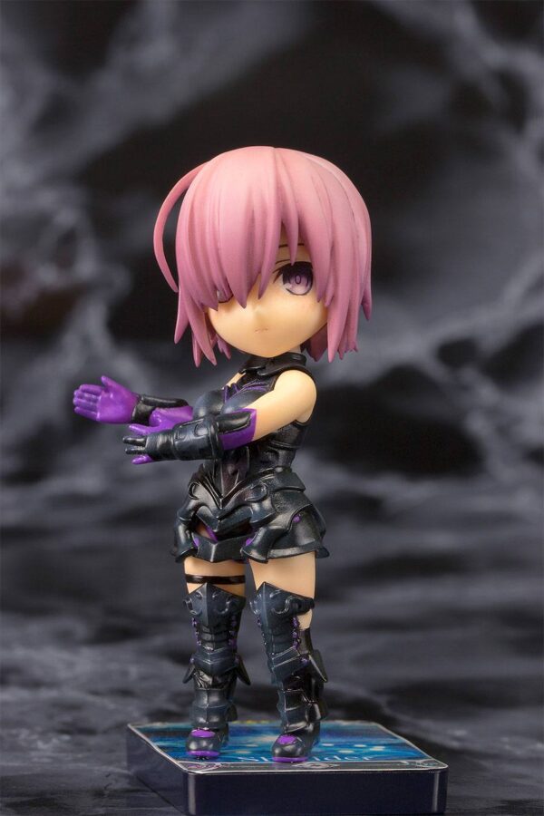 Descubre el apasionante mundo de Estatua Shielder Mash Kyrielight.