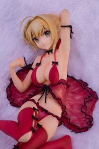 Descubre el apasionante mundo de Estatua Saber Nero Claudius 16cm.