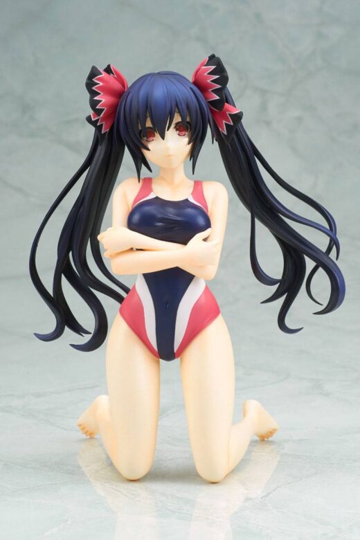 Descubre el apasionante mundo de Hyperdimension Neptunia Figura Neptunia Noire Swimsuit Version.