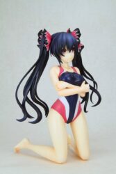 Descubre el apasionante mundo de Hyperdimension Neptunia Figura Neptunia Noire Swimsuit Version.