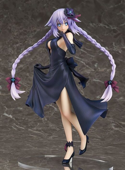 Descubre el apasionante mundo de Hyperdimension Neptunia Figura Purple Heart Dress Version.
