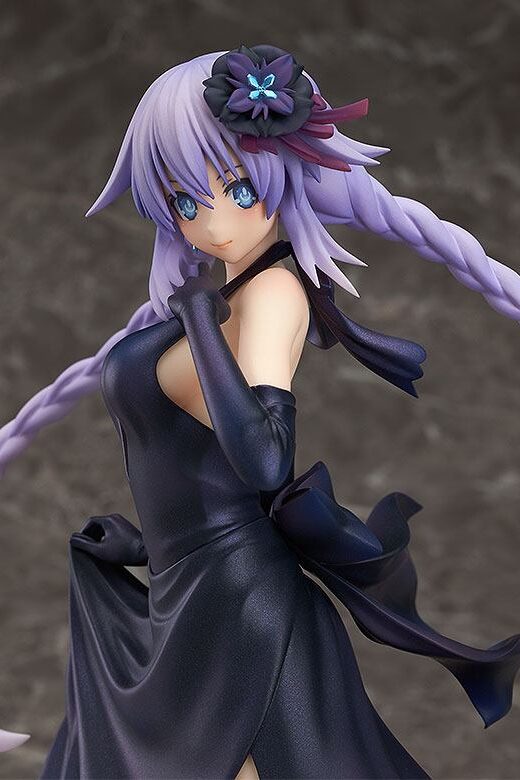 Descubre el apasionante mundo de Hyperdimension Neptunia Figura Purple Heart Dress Version.