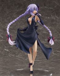 Descubre el apasionante mundo de Hyperdimension Neptunia Figura Purple Heart Dress Version.