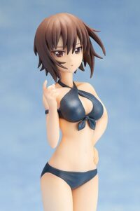 Descubre el apasionante mundo de Figura Girls und Panzer der Film Maho Nishizumi Swimsuit Version 14 cm.
