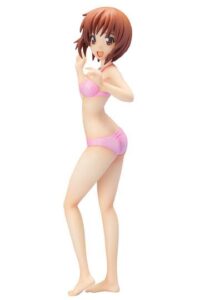 Descubre el apasionante mundo de Figura Girls und Panzer der Film Miho Nishizumi Swimsuit Version 14 cm.