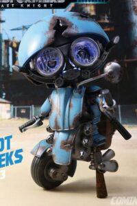 Descubre el apasionante mundo de Transformers El Ultimo Caballero Figura Hybrid Metal Sqweeks 14 cm.