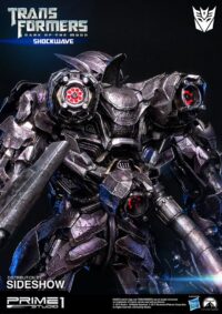 Descubre el apasionante mundo de Transformers El lado oscuro de la luna Figura Shockwave 93 cm.