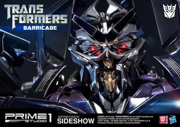 Descubre el apasionante mundo de Transformers Figura Barricade 76 cm.