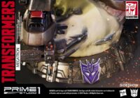 Descubre el apasionante mundo de Transformers Generation 1 Figura Megatron 59 cm.
