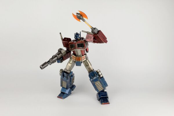 Descubre el apasionante mundo de Transformers Generation 1 Figura Optimus Prime Classic Edition 41 cm.