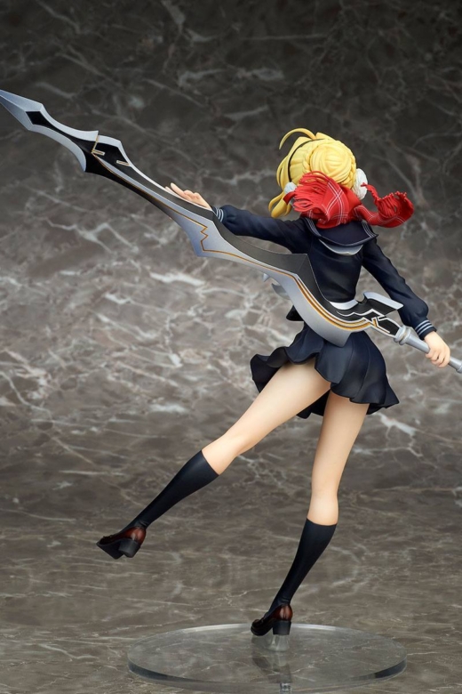 Descubre el apasionante mundo de Estatua EXTELLA Link Nero Claudius Winter.