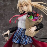 Descubre el apasionante mundo de Estatua Fate Grand Order Saber Altria Alter Traveling Outfit.