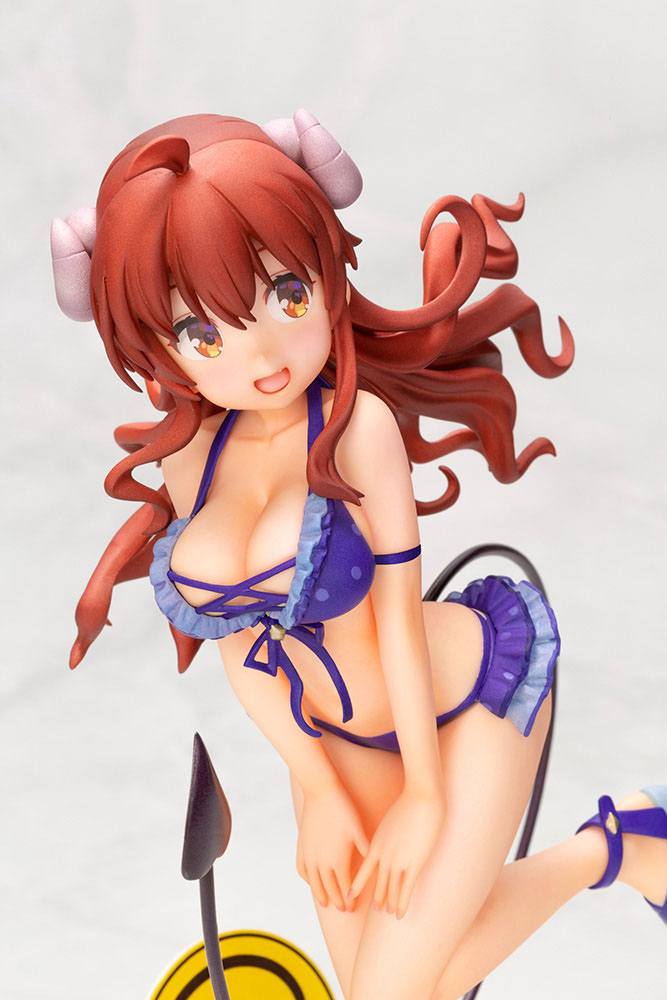 Descubre el apasionante mundo de Estatua Shadow Mistress Yuko Swimsuit.