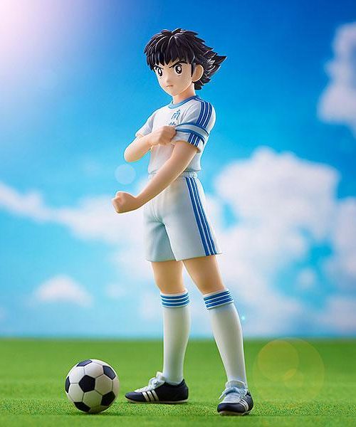 Descubre el apasionante mundo de Figura Tsubasa Ozora Captain Tsubasa.