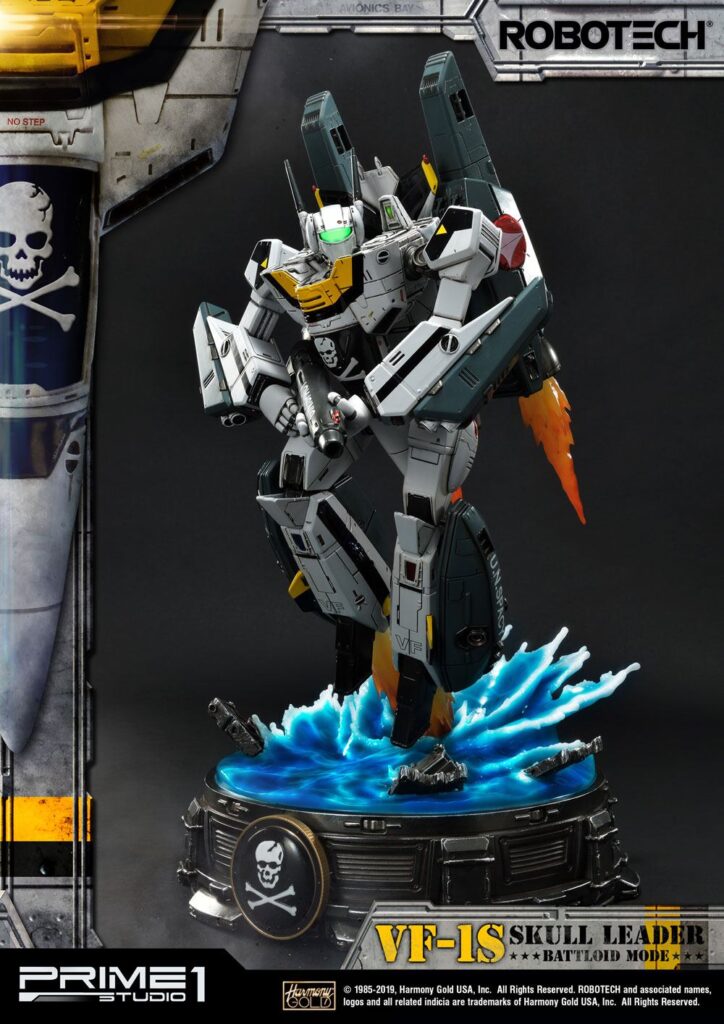 Descubre el apasionante mundo de Robotech Estatua VF-1S Skull Leader Battloid Mode 67 cm.