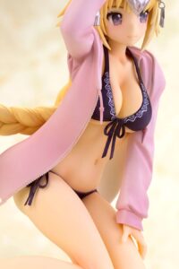 Descubre el apasionante mundo de Estatua Jeanne dArc Swimsuit Version.