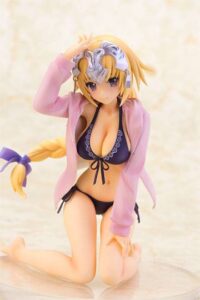 Descubre el apasionante mundo de Estatua Jeanne dArc Swimsuit Version.