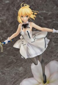 Descubre el apasionante mundo de Figura Fate Grand Order Saber Lily 28cm.