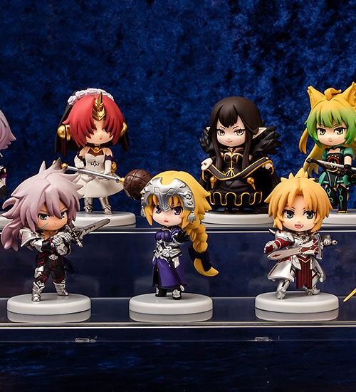 Descubre el apasionante mundo de Figura Fate Apocrypha Rider of Black 7cm.