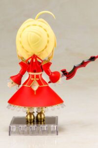 Descubre el apasionante mundo de Figura Fate Extra Last Encore Saber 11cm.