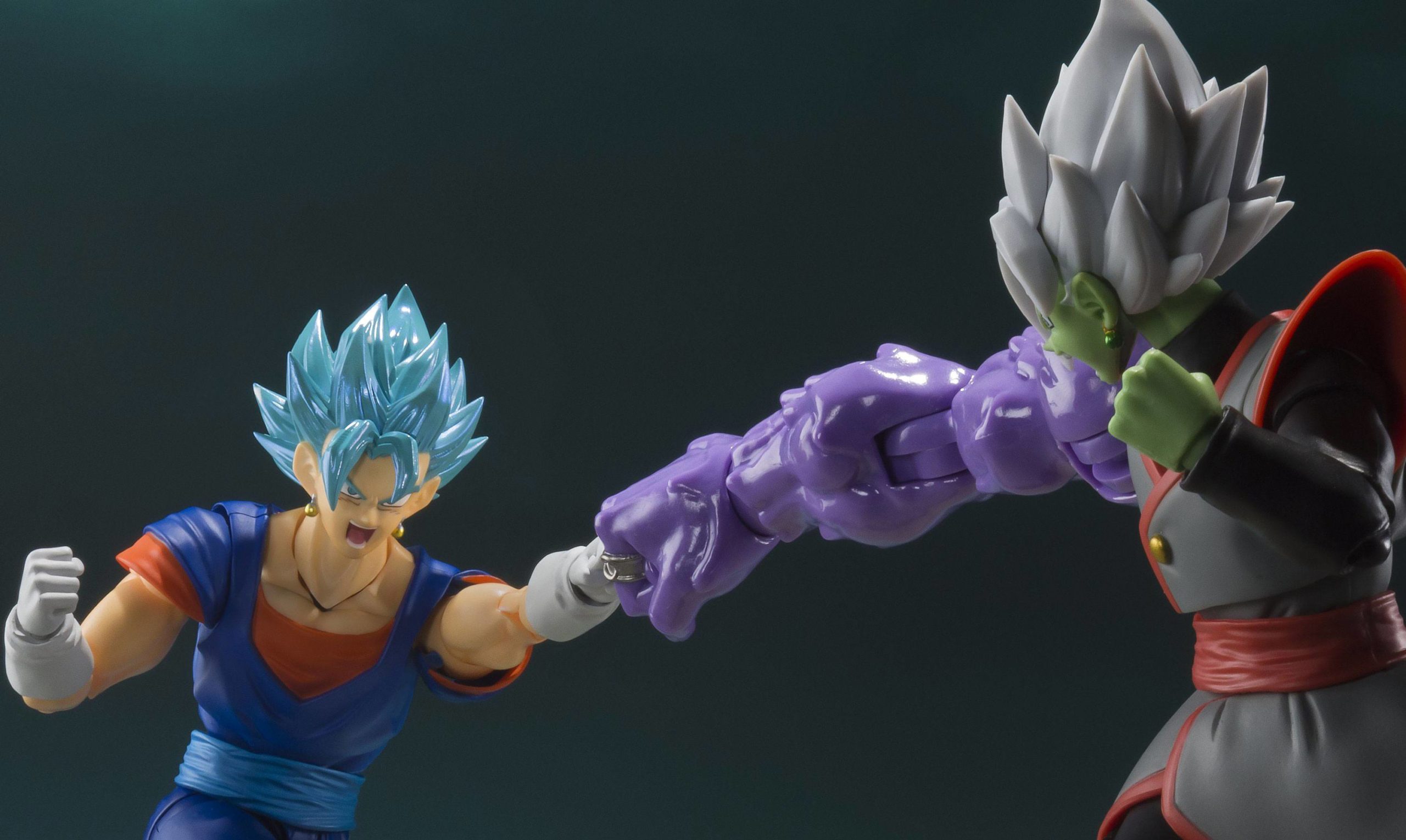 Descubre el apasionante mundo de Figura Dragon Ball Super Vegito.