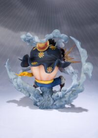 Descubre el apasionante mundo de One Piece Figura FiguartsZERO Monkey D. Luffy Gear 4 Leo Bazooka 18 cm.
