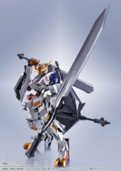 Descubre el apasionante mundo de Figura Mobile Suit Gundam IBO Gundam Barbatos Lupus.