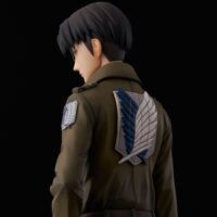 Descubre el apasionante mundo de Figura Ataque a los Titanes Levi Coat.