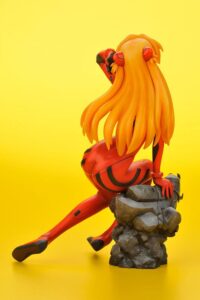 Descubre el apasionante mundo de Estatua Asuka Langley Shikinami 22cm.