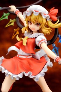Descubre el apasionante mundo de Figura Touhou Project Flandre Scarlet.
