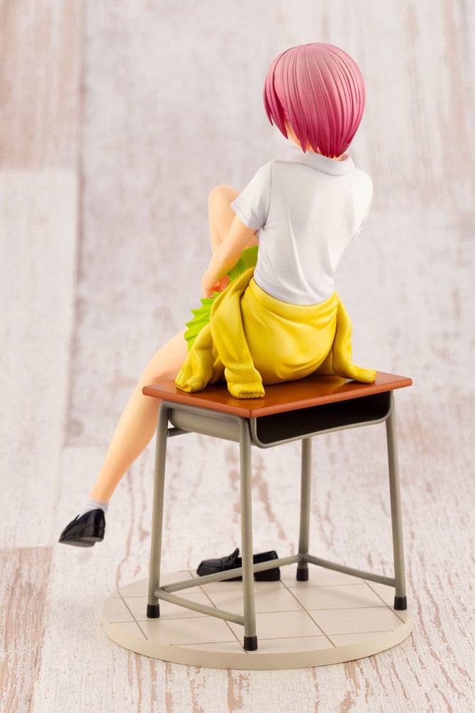 Descubre el apasionante mundo de Figura The Quintessential Quintuplets Ichika.