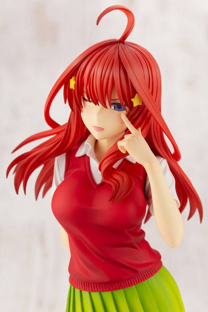 Descubre el apasionante mundo de Figura The Quintessential Quintuplets Itsuki.