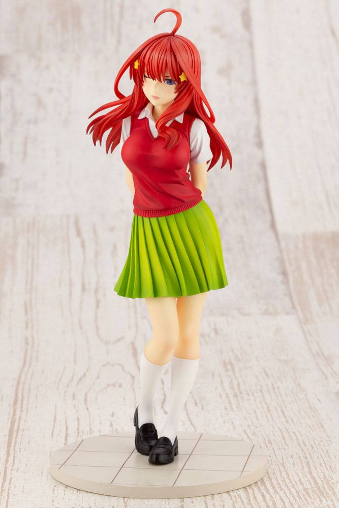 Descubre el apasionante mundo de Figura The Quintessential Quintuplets Itsuki.