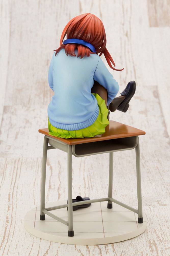 Descubre el apasionante mundo de Figura The Quintessential Quintuplets Miku.
