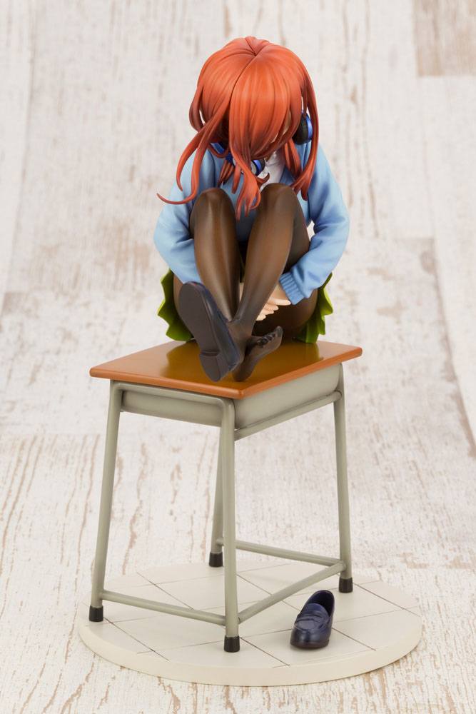 Descubre el apasionante mundo de Figura The Quintessential Quintuplets Miku.