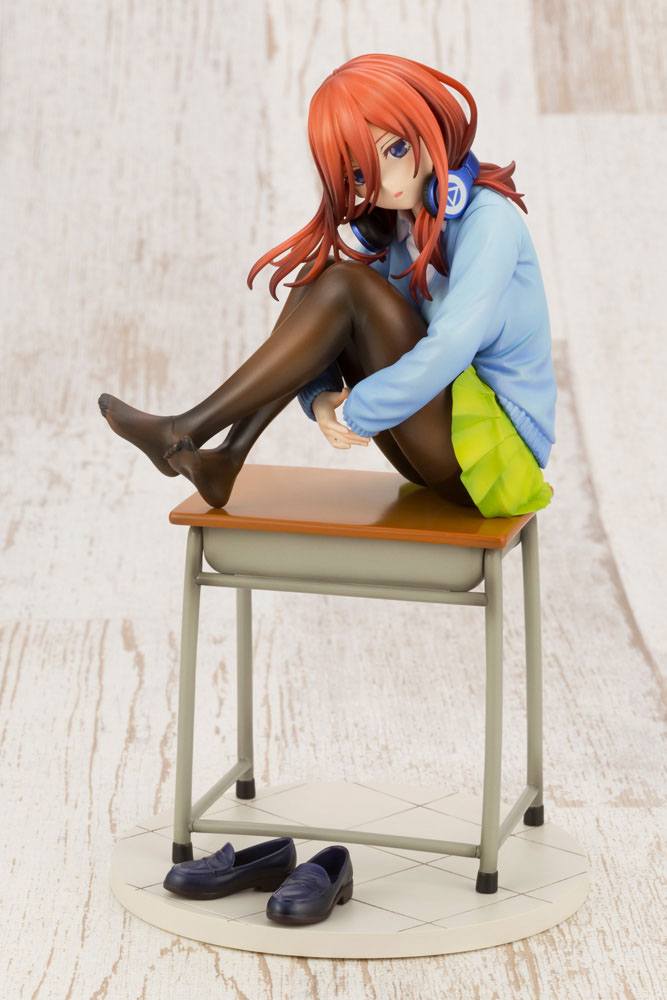 Descubre el apasionante mundo de Figura The Quintessential Quintuplets Miku.